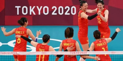 中国女排3-0完胜意大利，早点用张常宁+李盈莹能避免三连败吗