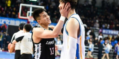 王哲林mvp易建联(王哲林和郭艾伦谁能mvp)