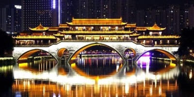 成都这个城市给你的感觉是什么样的