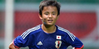 久保健英西甲场均过人5.4次，与梅西并列第一，未来亚洲一哥