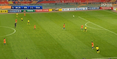 亚冠 18 决赛次回合山东鲁能上半场 0 - 1 广州恒大，如何评价两队表现图 1