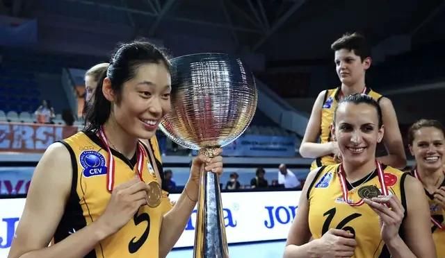 SuperVolleyball 引用《米兰体育报》：朱婷下赛季回归排超全力备战东奥，你怎么看图 2