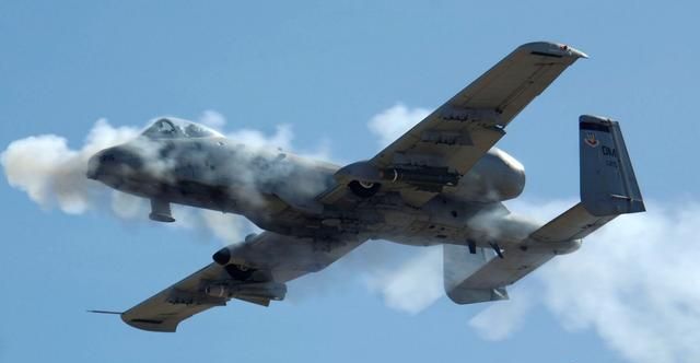 美国 A -10 攻击机