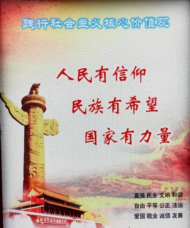 朋友坚持了二十年买同一注彩票号码，你们说他继续买能中大奖吗图5