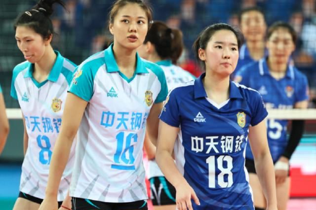 江苏女排再一次战胜上海，获得与天津女排争夺冠军的原因是什么