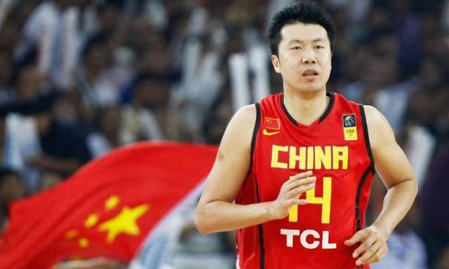 中国篮坛最强的五人,按位置选,你会选择谁图2