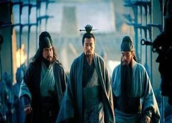 张飞和关羽打起来谁会赢图5