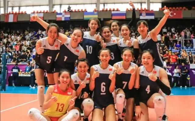 中国女排晋级 2019 年世青赛八强，不过复赛阶段将对阵意大利、俄罗斯和巴西，如何评价图 1