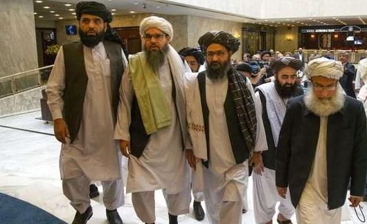 塔利班取消临时总统的就职典礼，是因为惧怕美国的缘故吗