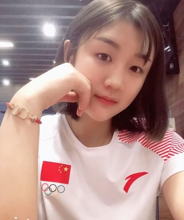 乒联总决赛女单14焦点赛，陈梦4-1战胜王曼昱晋级四强，如何评价她们的发挥图2
