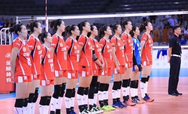 八强赛江苏女排 2 - 3 输给上海女排遭遇三连败，为什么有多名国手的江苏队成绩这么差图 1