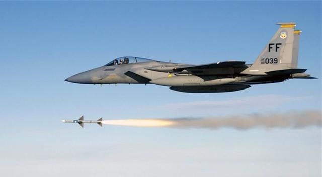 全球鹰事件中, 美军战机为何不击落伊朗的防空导弹呢