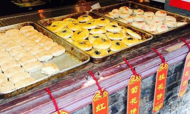 一个人在扬州三天，想吃扬州特色美食该去哪里吃，有什么推荐的菜品图 9