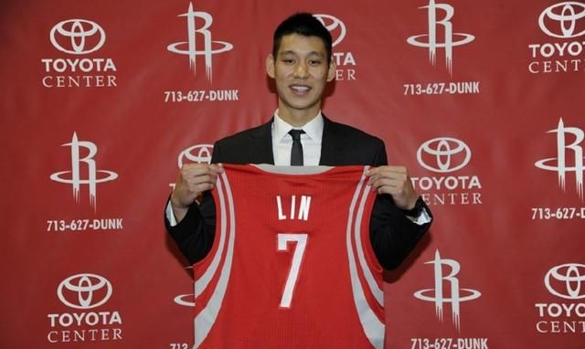 NBA 季后赛，在猛龙队很难有出场机会的机会的林书豪，今年夏天有没有机会重回火箭图 2