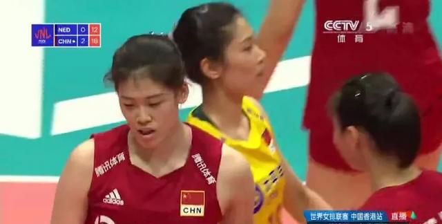 中国女排 3 - 0 荷兰迎两连胜