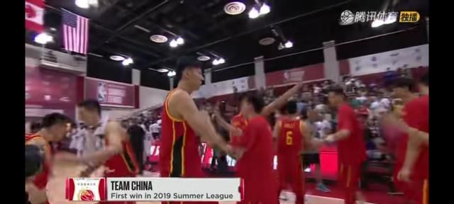 时隔 12 年，中国男篮在 NBA 夏季联赛上再次赢球，84：80 战胜黄蜂，你怎么评价本场比赛图 4