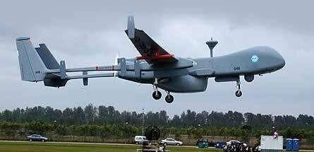 怎么看待以色列的一架无人机，企图对袭击叙利亚发动袭击时，被俄罗斯战机袭击毁呢图 6