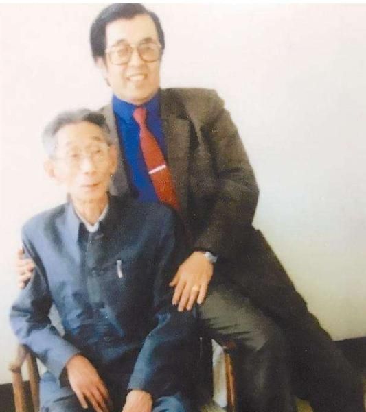 现在在世的最大辈分的相声演员是谁?他有什么作品图3