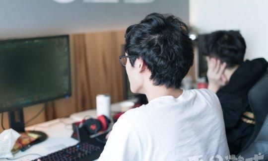 MSI 季中赛小组赛结束，RNG 避开 KZ，选择 FNC 作为自己的半决赛对手，你怎么看图 7