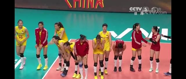 中国女排 3:1 干掉意大利晋级四强，如何评价这支二队阵容姑娘们的高光表现图 1
