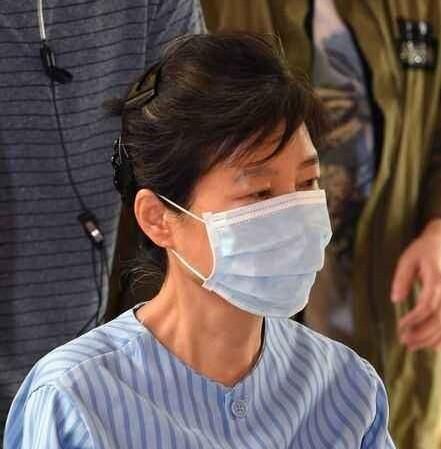 如果扑槿惠被判 30 年有期徒刑，文在寅会特赦她吗，她会接受特赦吗图 2