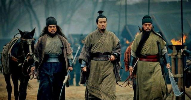 《三国演义》中，刘备武有五虎将、谋有龙凤，为何没能统一天下图 1