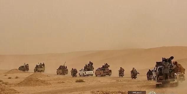 美军在叙利亚误炸库尔德武装图 12