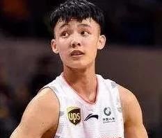 广东宏远男篮的万圣伟、徐杰、胡明轩今后会成为国内一流本土球员吗为什么
