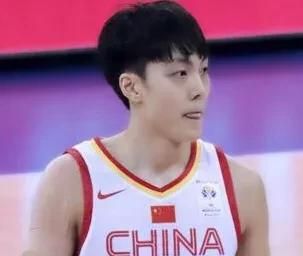 广东宏远男篮的万圣伟、徐杰、胡明轩今后会成为国内一流本土球员吗为什么
